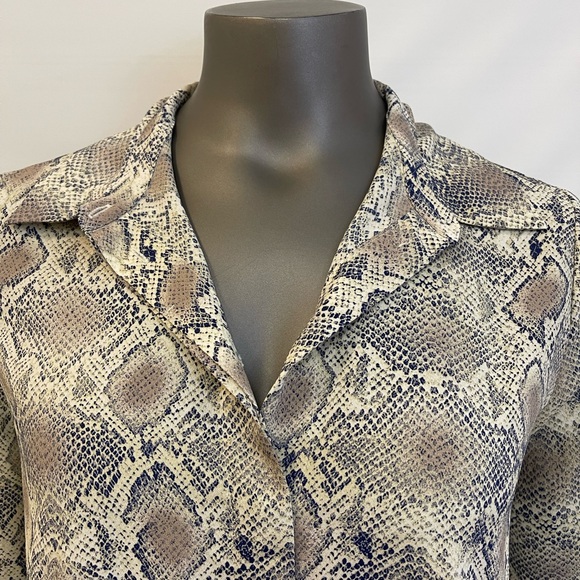 Mango Button Up Shirt Women’s 6 Snakeskin MNG Collared Long Sleeve - Picture 3 of 8